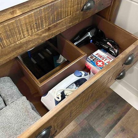 Blissful Nook Tiny Home ~ Cozy Retreat W/ Hot Tub; Near Town And Deep Creek مدينة كليرمونت المظهر الخارجي الصورة
